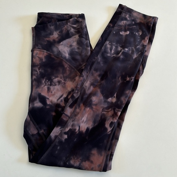 LULULEMON HIGH RISE LEGGINGS - Picture 6 of 7